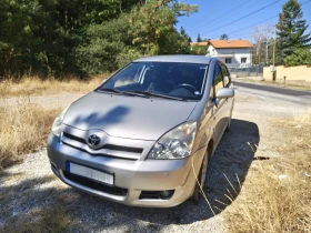 Toyota Corolla verso 2.2 D4D, снимка 1