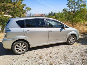 Toyota Corolla verso 2.2 D4D, снимка 4