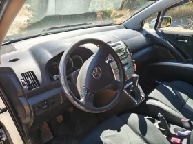 Toyota Corolla verso 2.2 D4D, снимка 5