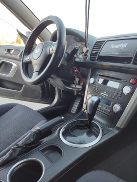 Subaru Legacy 2.0I, снимка 7 - Автомобили и джипове - 45005209