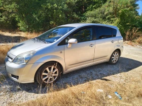 Toyota Corolla verso 2.2 D4D - 2300 € - 19884887 2
