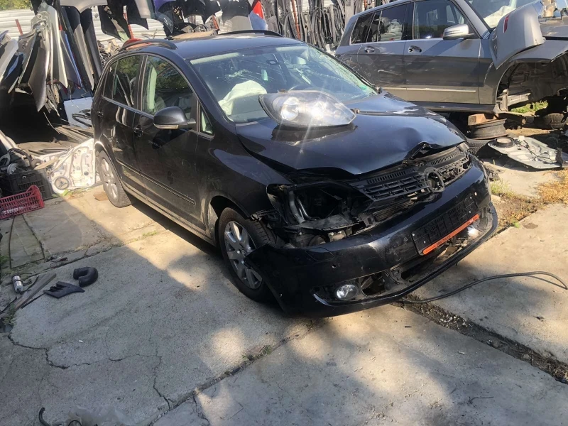 VW Golf Plus 1.6 tdi на части, снимка 7 - Автомобили и джипове - 37442195