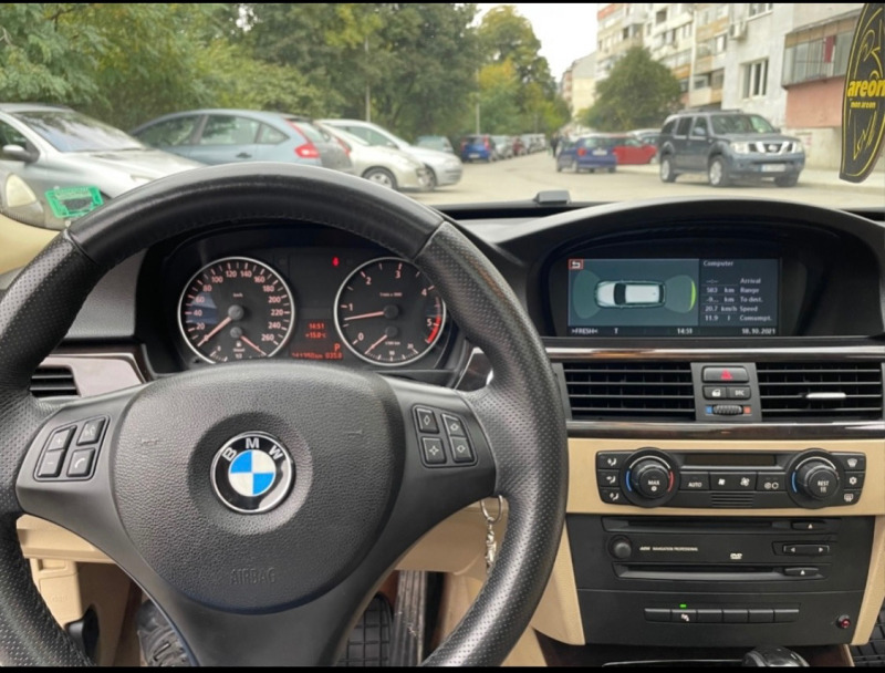 BMW 330 330d, снимка 14 - Автомобили и джипове - 44732309