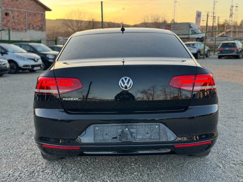 VW Passat 2.0TDI 150 кс /Автомат/ Седан/ Кожа/, снимка 8 - Автомобили и джипове - 48921638