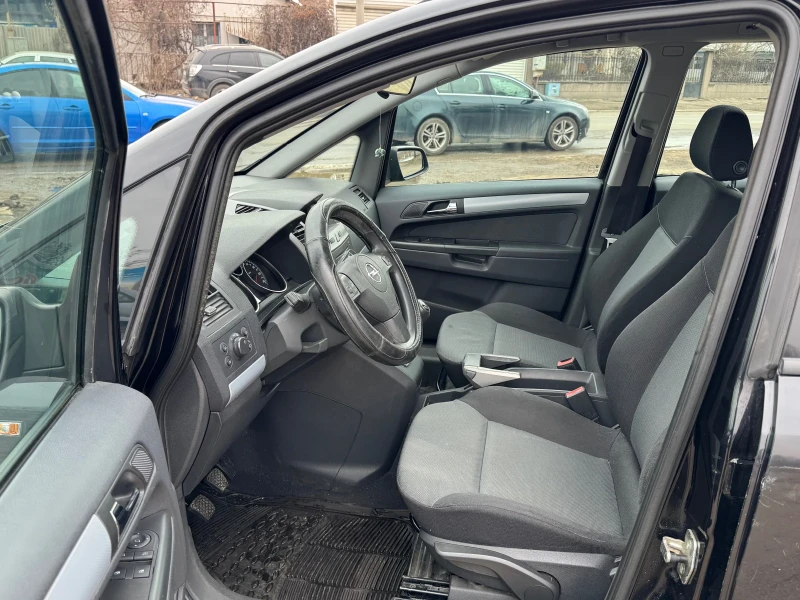 Opel Zafira, снимка 8 - Автомобили и джипове - 49263844