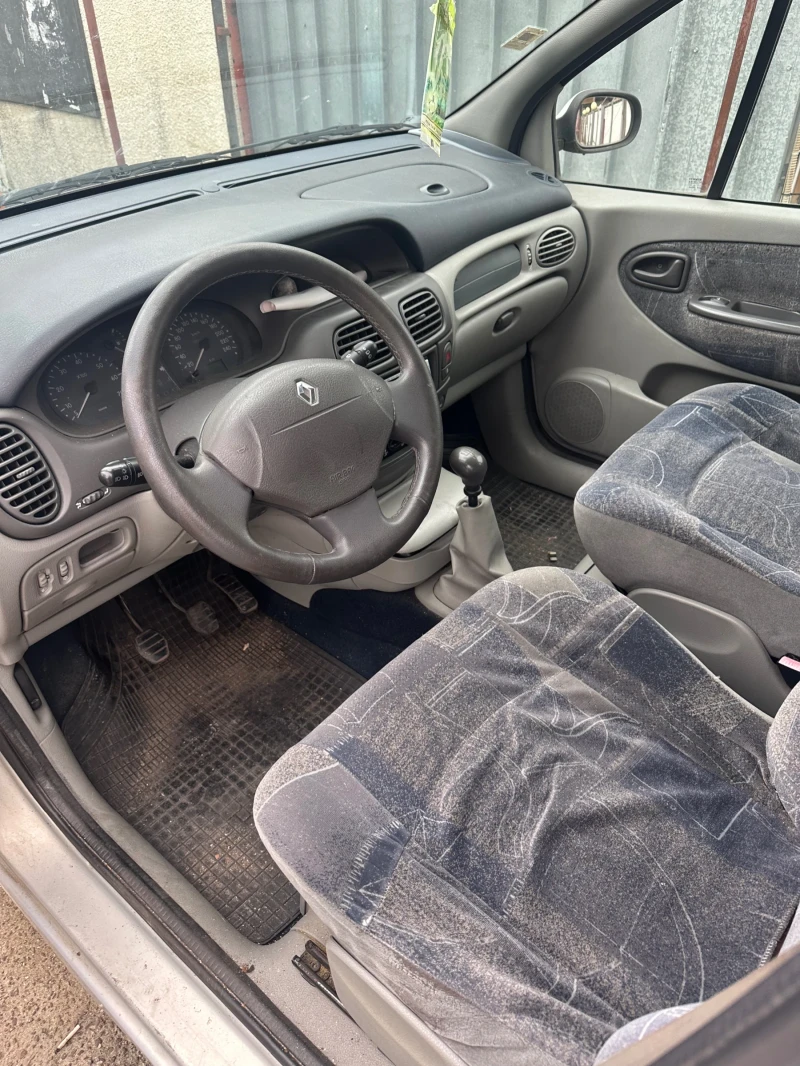 Renault Scenic, снимка 5 - Автомобили и джипове - 49417277