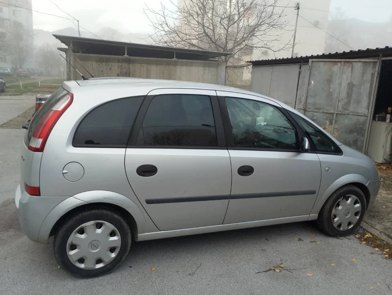 Opel Meriva, снимка 4 - Автомобили и джипове - 52554644
