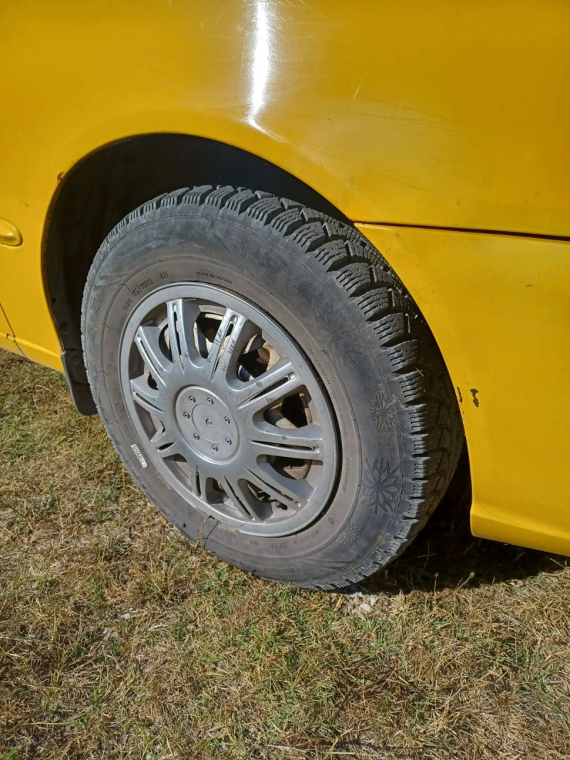 Hyundai Accent 1.5, снимка 10 - Автомобили и джипове - 52806689