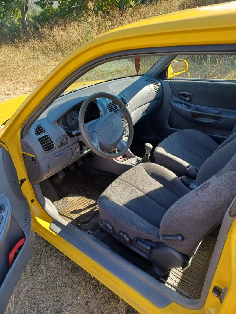Hyundai Accent 1.5, снимка 11 - Автомобили и джипове - 52806689
