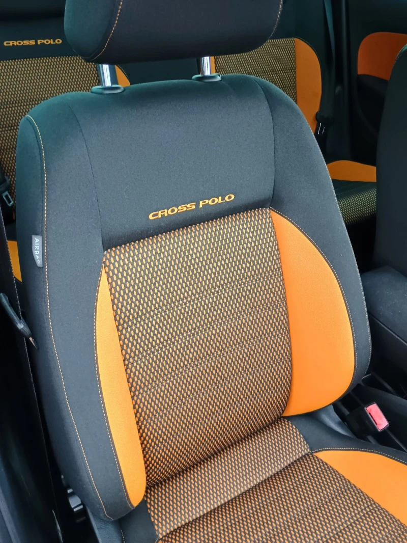 VW Polo * CROSS POLO * 1.6TDI 90ps * 97000km * УНИКАТ * , снимка 8 - Автомобили и джипове - 53292547