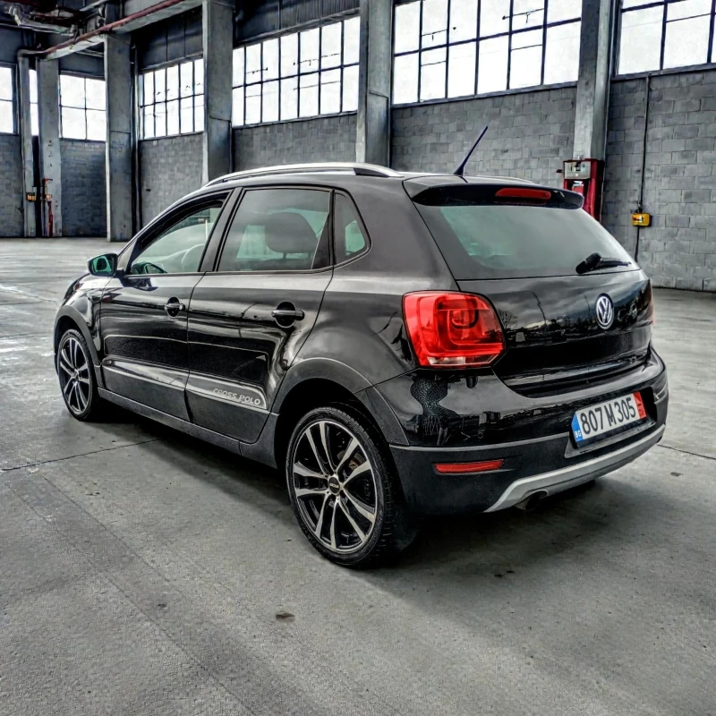 VW Polo * CROSS POLO * 1.6TDI 90ps * 97000km * УНИКАТ * , снимка 4 - Автомобили и джипове - 53292547
