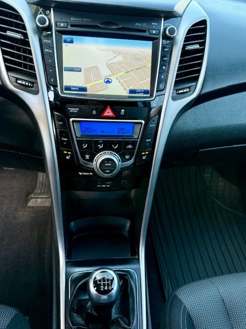 Hyundai I30 1.6CRDI-NAVI-FIFA WORLD CUP | Mobile.bg   15