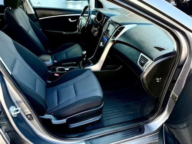 Hyundai I30 1.6CRDI-NAVI-FIFA WORLD CUP | Mobile.bg   12