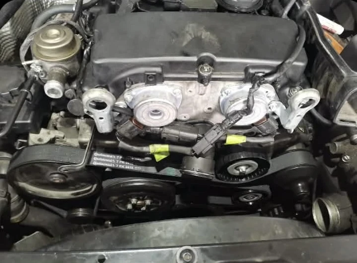 Mercedes-Benz C 200, снимка 14 - Автомобили и джипове - 53165465