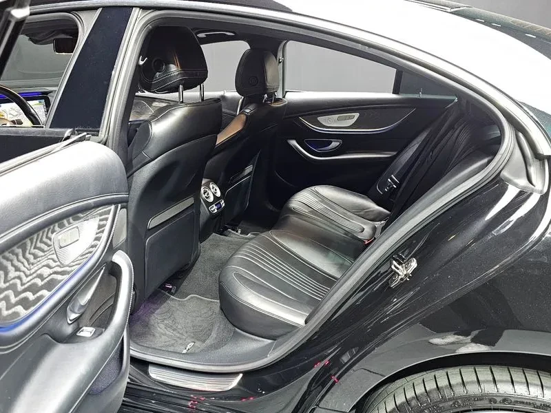Mercedes-Benz CLS 450 4Matic Amg Line, снимка 12 - Автомобили и джипове - 56210406