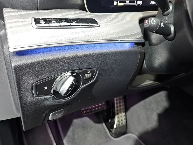 Mercedes-Benz CLS 450 4Matic Amg Line, снимка 13 - Автомобили и джипове - 56210406