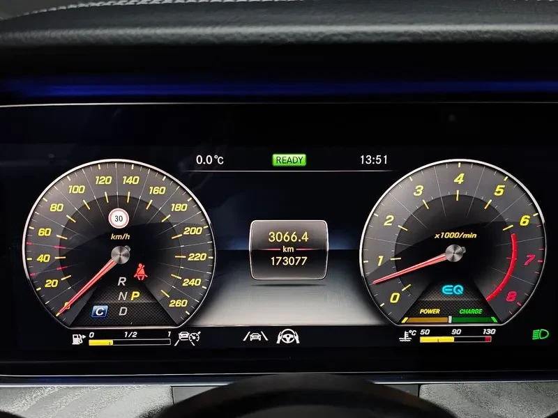 Mercedes-Benz CLS 450 4Matic Amg Line, снимка 8 - Автомобили и джипове - 56210406