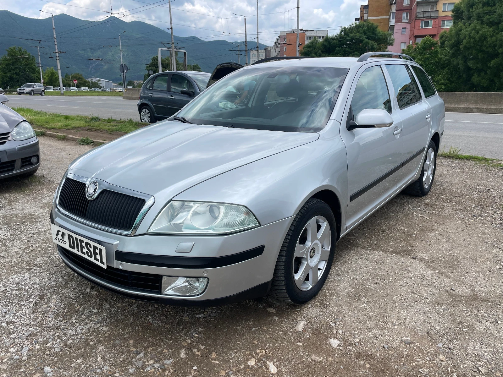 Skoda Octavia 2.0TDI-DSG-NAVI - [1] 