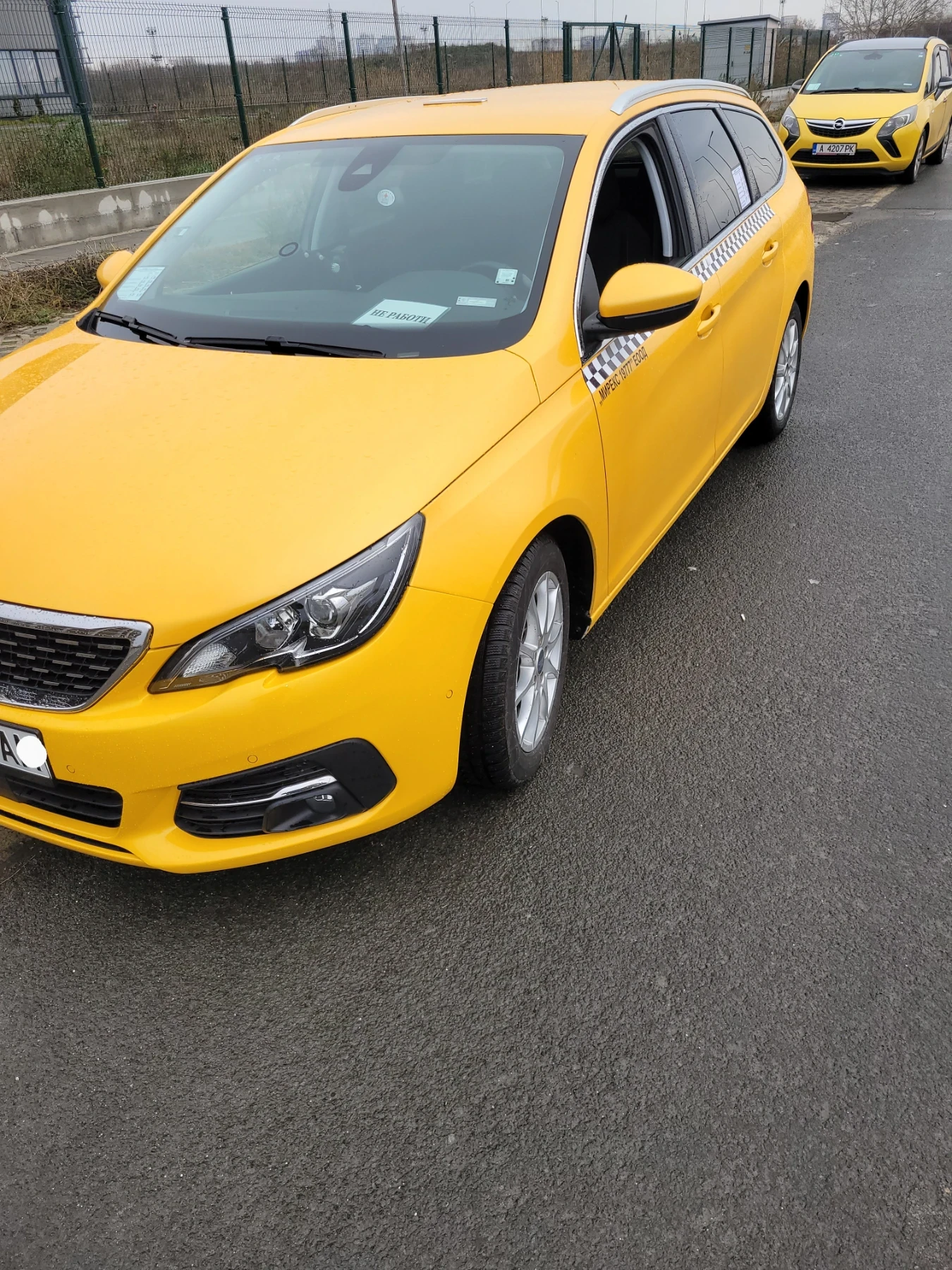 Peugeot 308 1.5 102к.с  AdBlue  - изображение 6