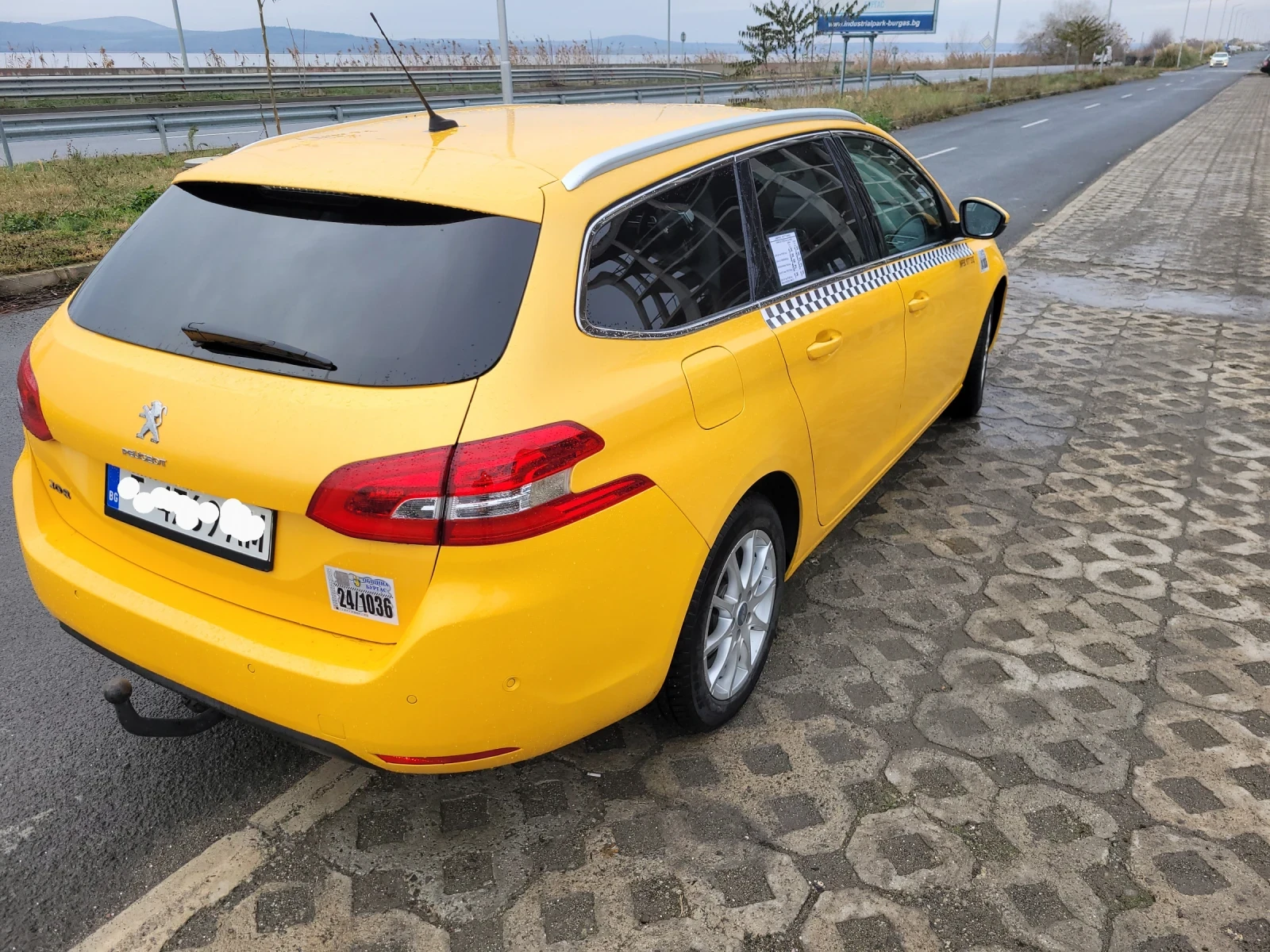 Peugeot 308 1.5 102к.с  AdBlue  - изображение 7