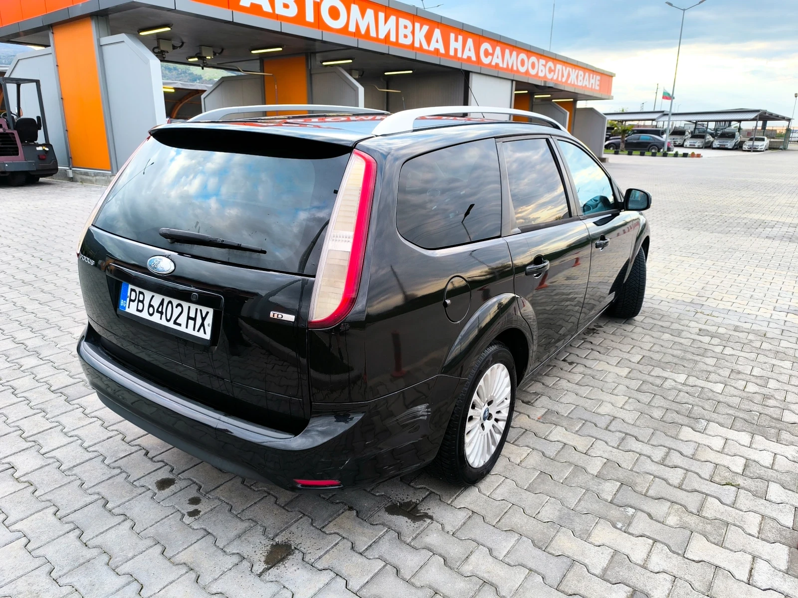 Ford Focus 1.6 109к.с. - изображение 4