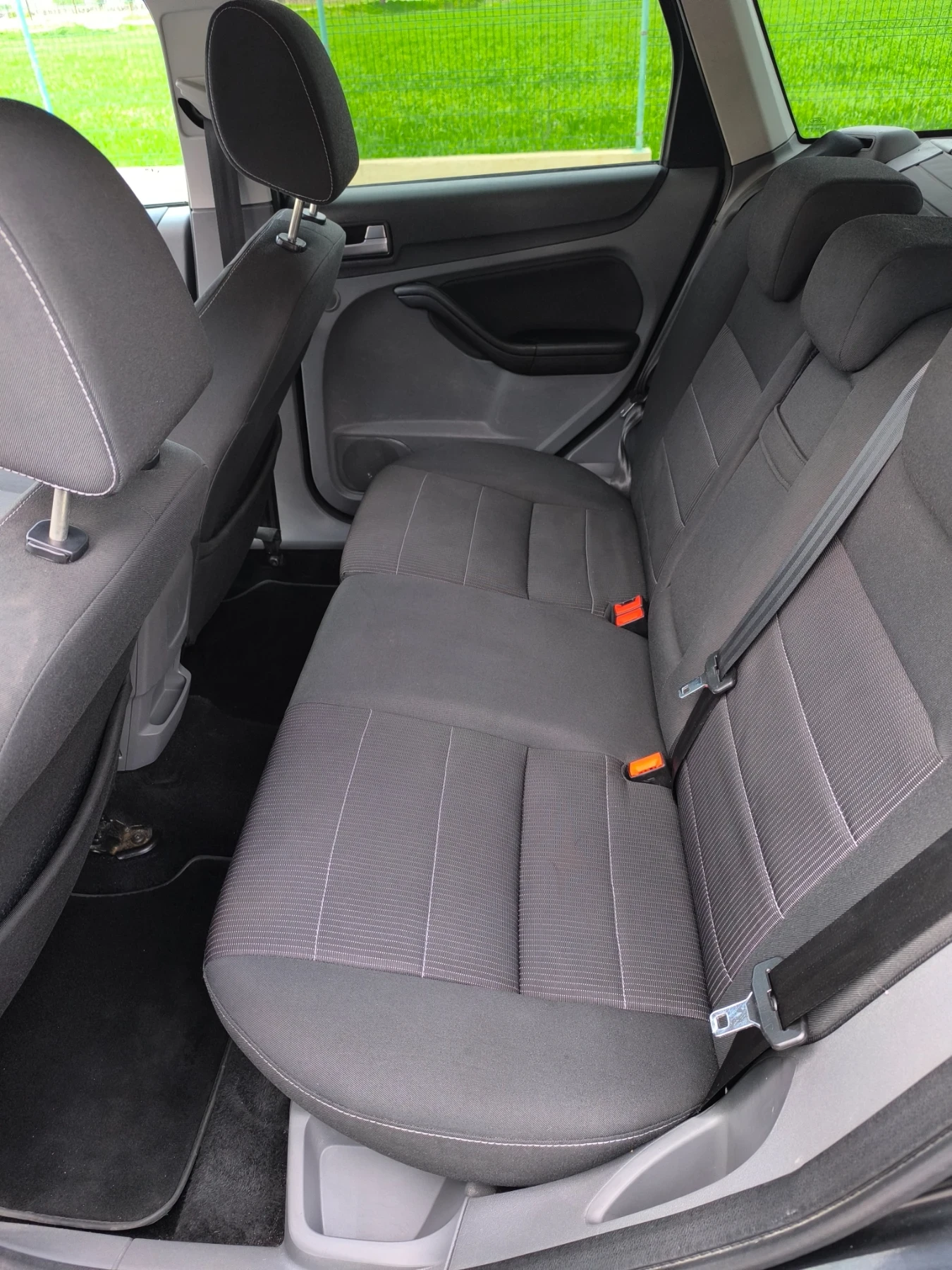 Ford Focus 1.6 109к.с. - изображение 7