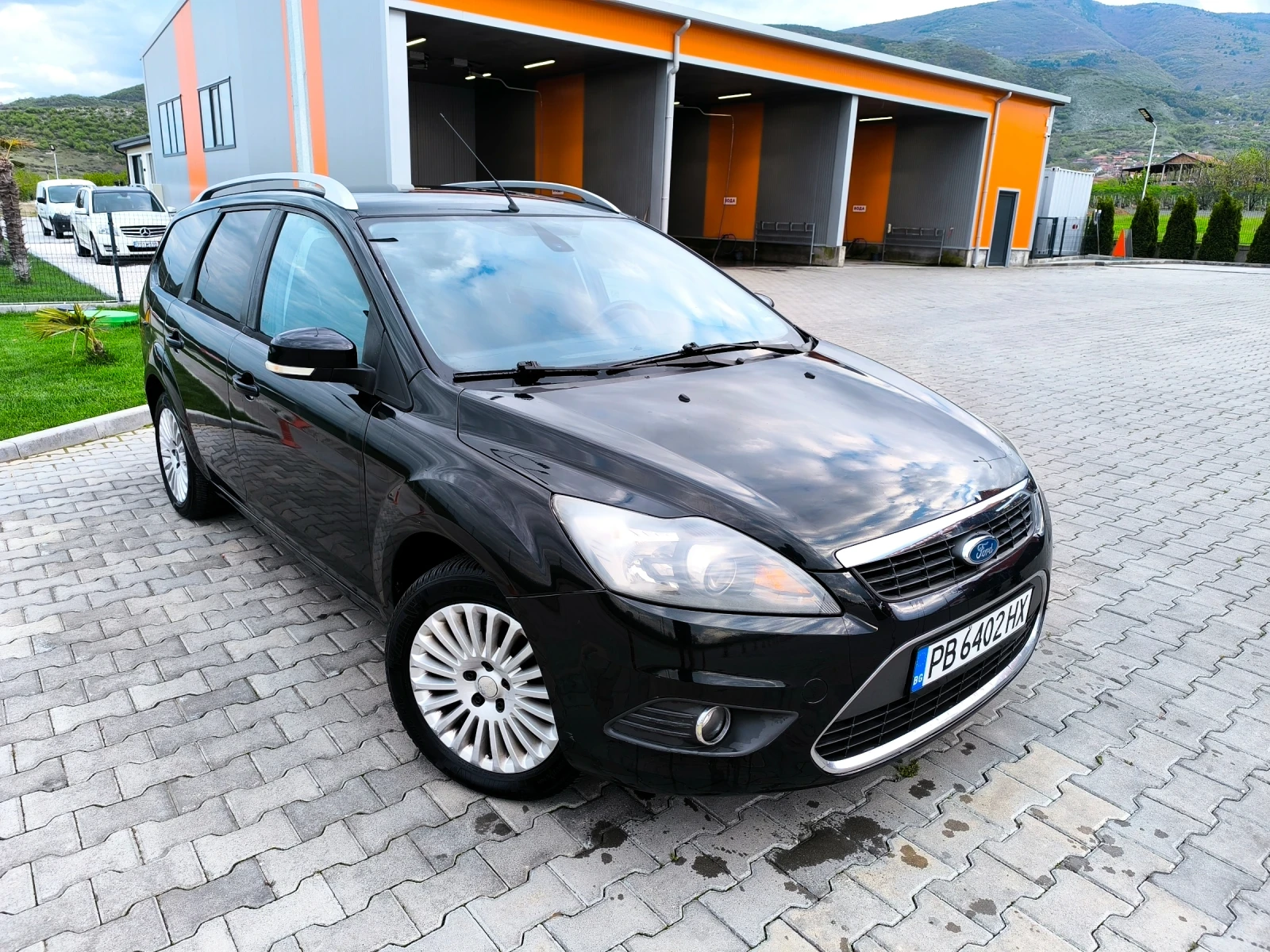 Ford Focus 1.6 109к.с. - изображение 2