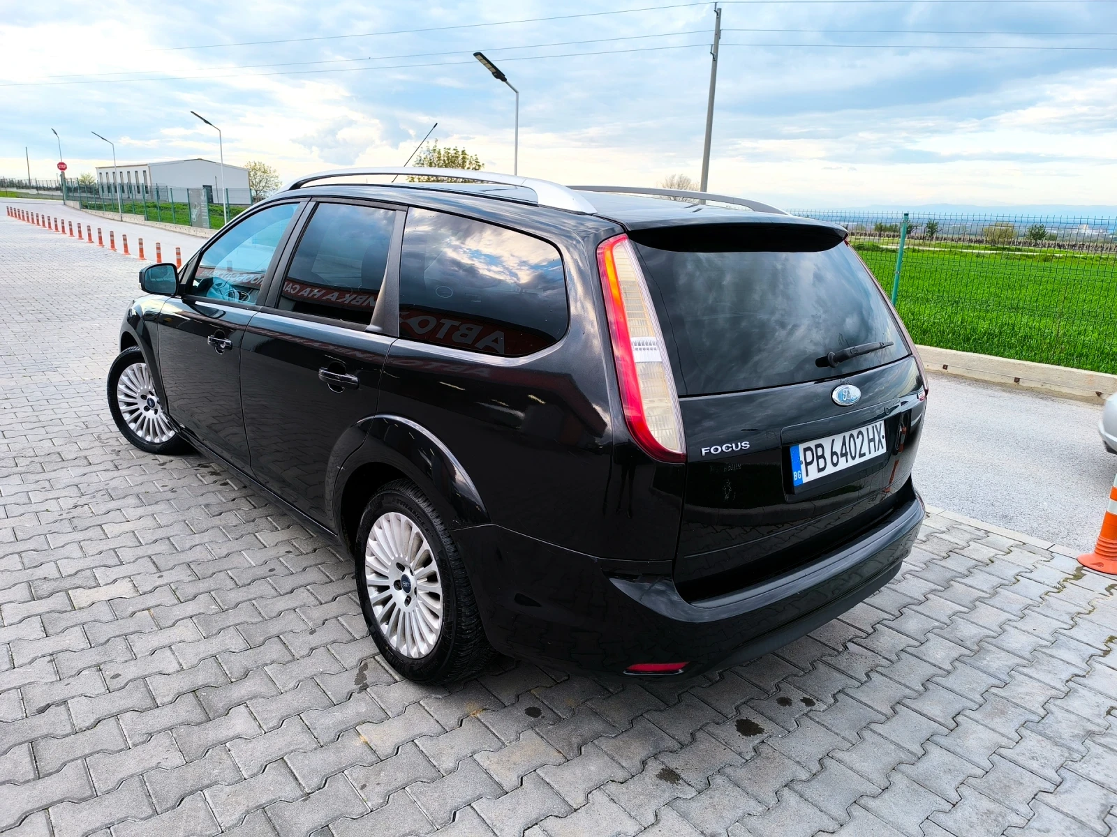 Ford Focus 1.6 109к.с. - изображение 3