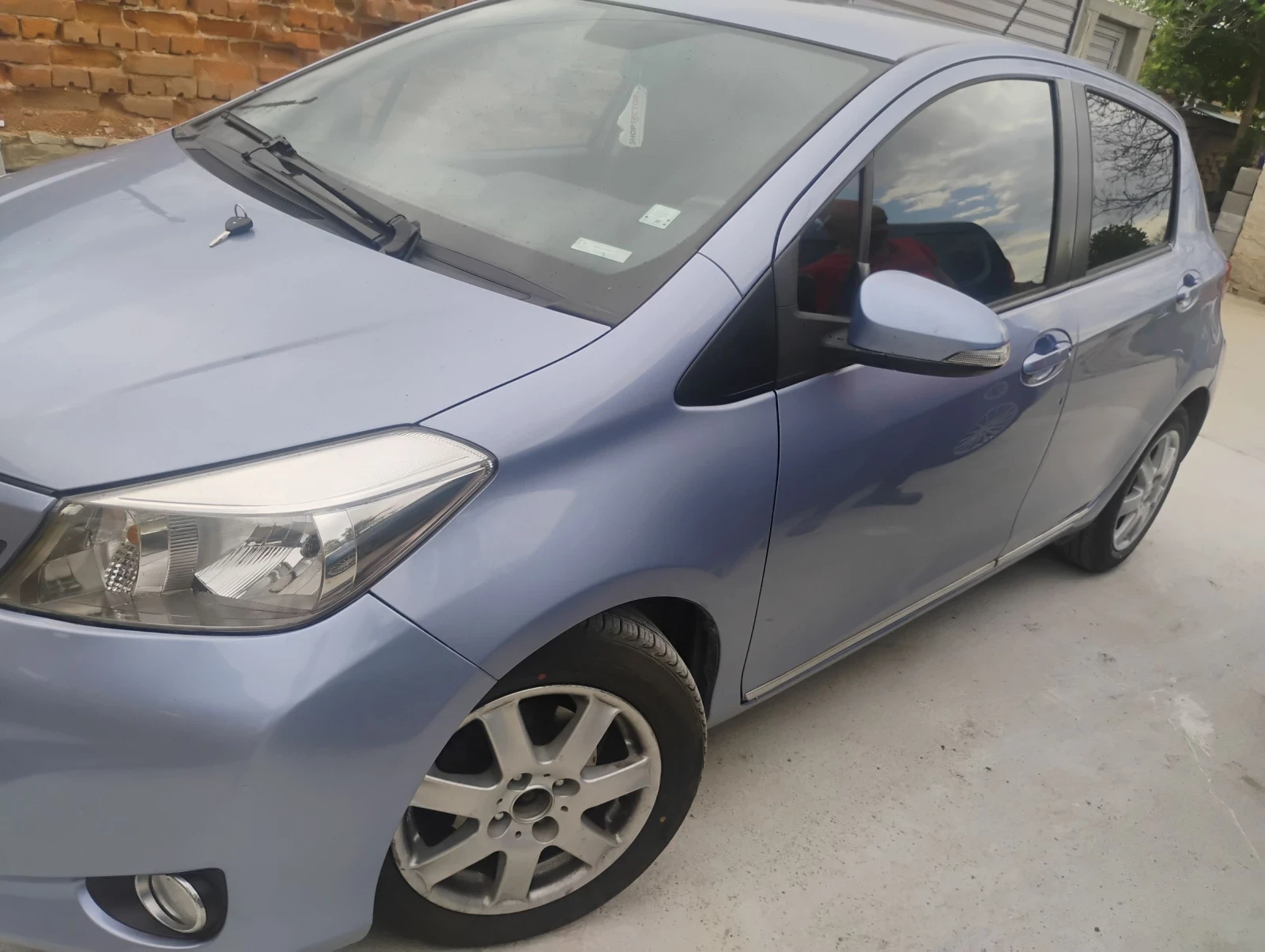 Toyota Yaris  - изображение 4