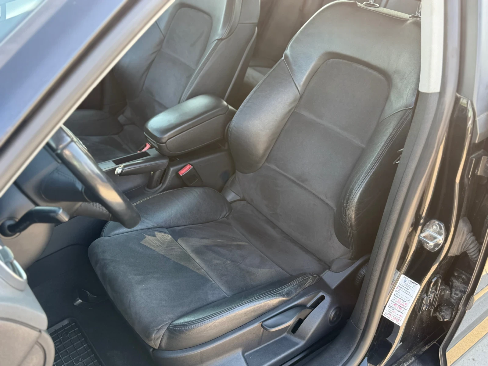Audi A3 2.0TDI* РЪЧКА* 4Х4* 170к.с* 2008г* РЕГИСТРИРАН*  - изображение 8
