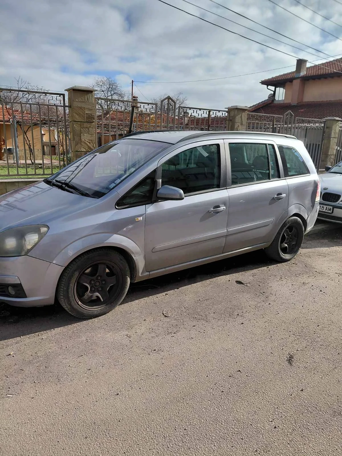 Opel Zafira B - изображение 5