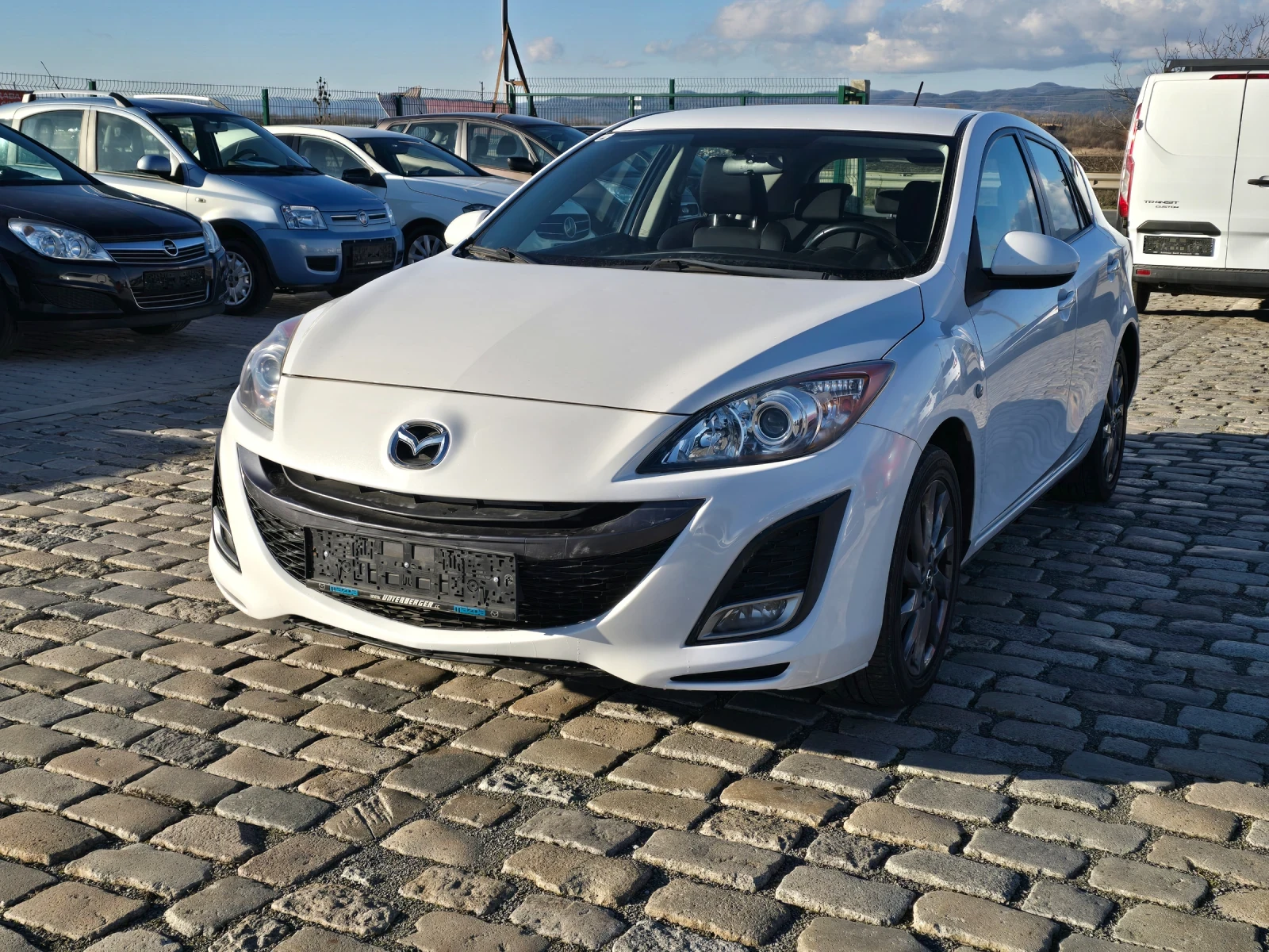 Mazda 3 1.6i 105кс 2011 ЕВРО 5 БЯЛА ПЕРЛА