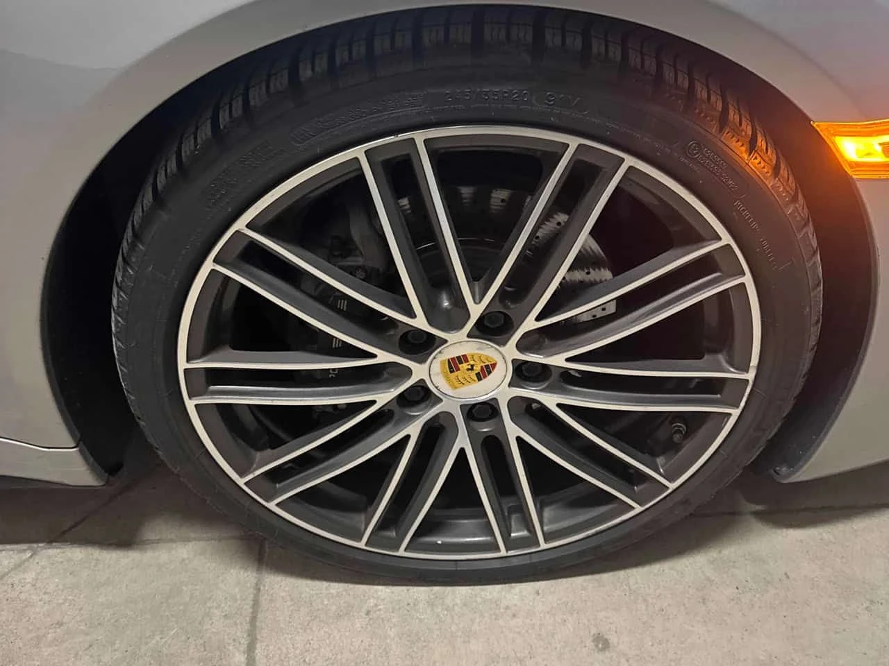 Porsche 911 * Carrera * CARFAX * ЦЕНА ДО БГ - изображение 9