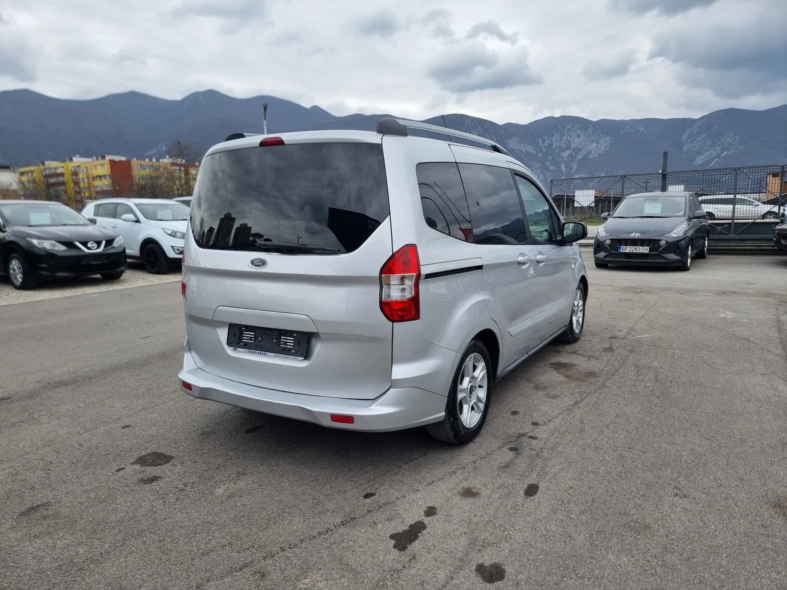 Ford Tourneo Connect 1.5 TDCI, снимка 6 - Автомобили и джипове - 53902707