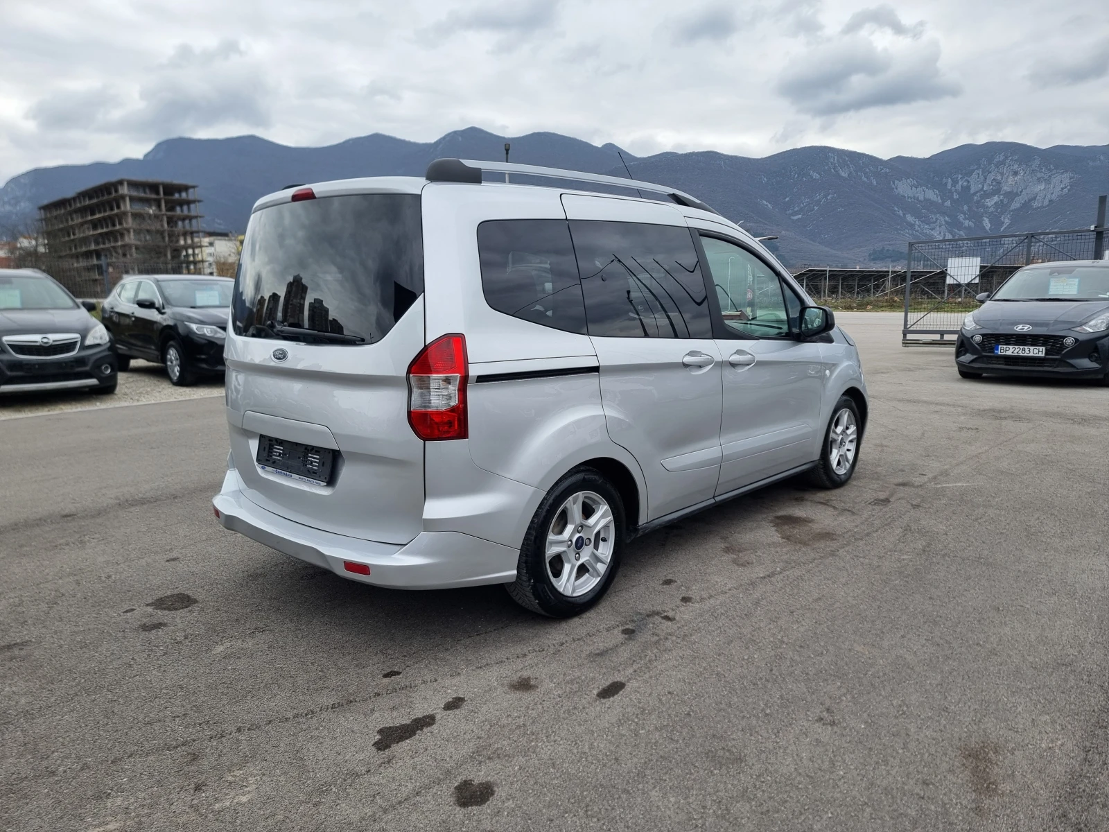Ford Tourneo Connect 1.5 TDCI, снимка 7 - Автомобили и джипове - 53902707