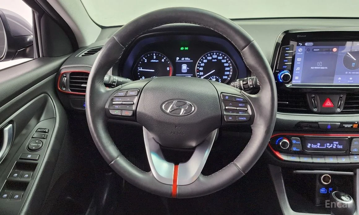 Hyundai I30, снимка 13 - Автомобили и джипове - 54039369