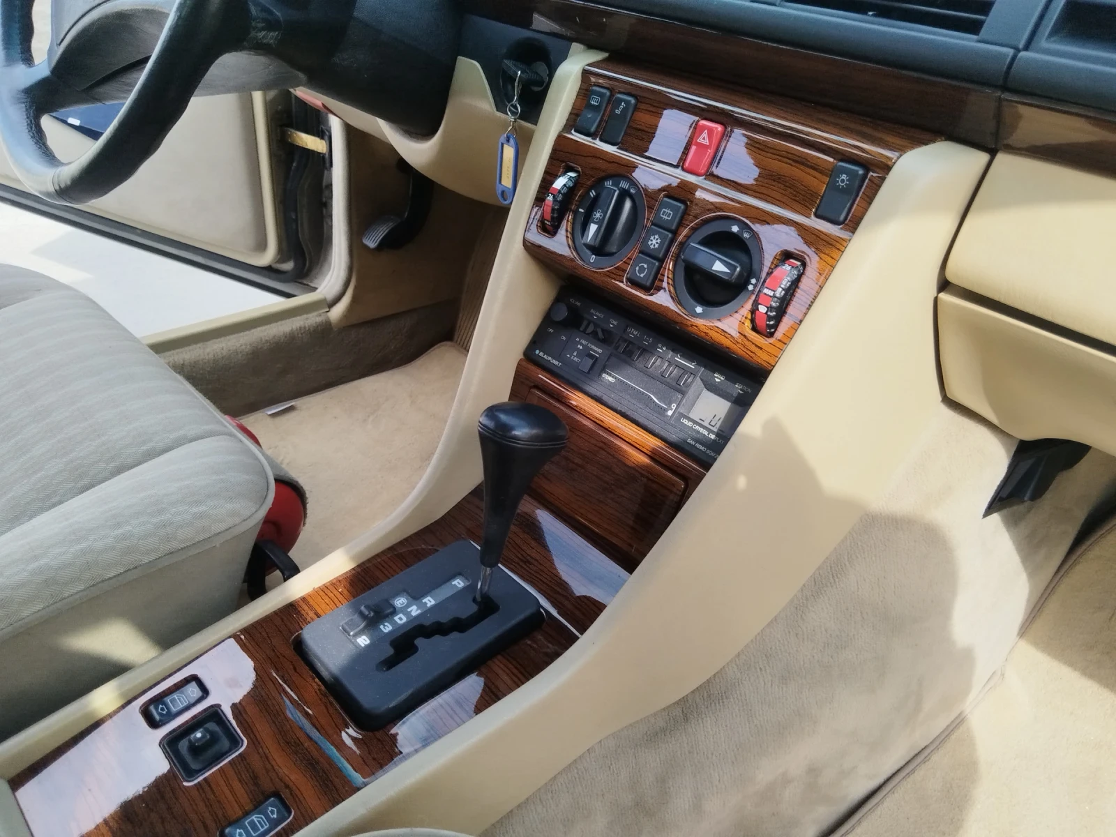 Mercedes-Benz 124, снимка 6 - Автомобили и джипове - 54098563