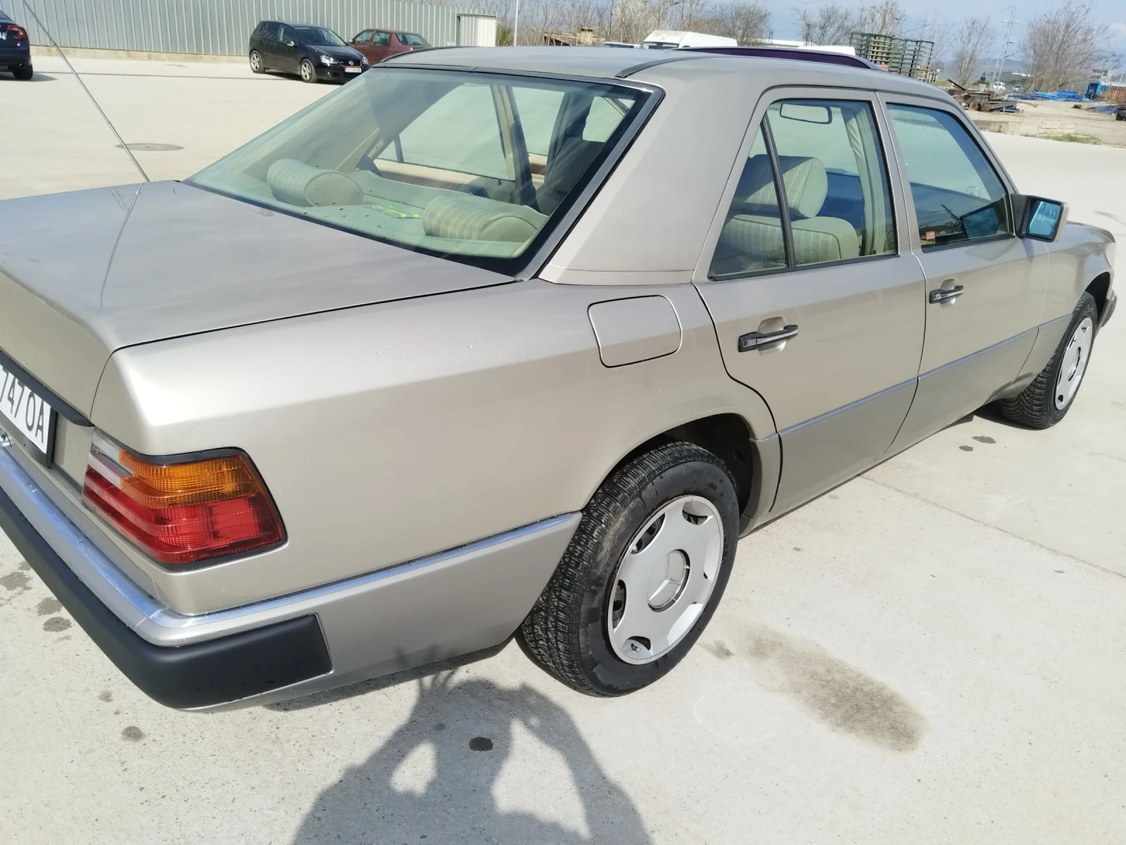 Mercedes-Benz 124, снимка 2 - Автомобили и джипове - 54098563