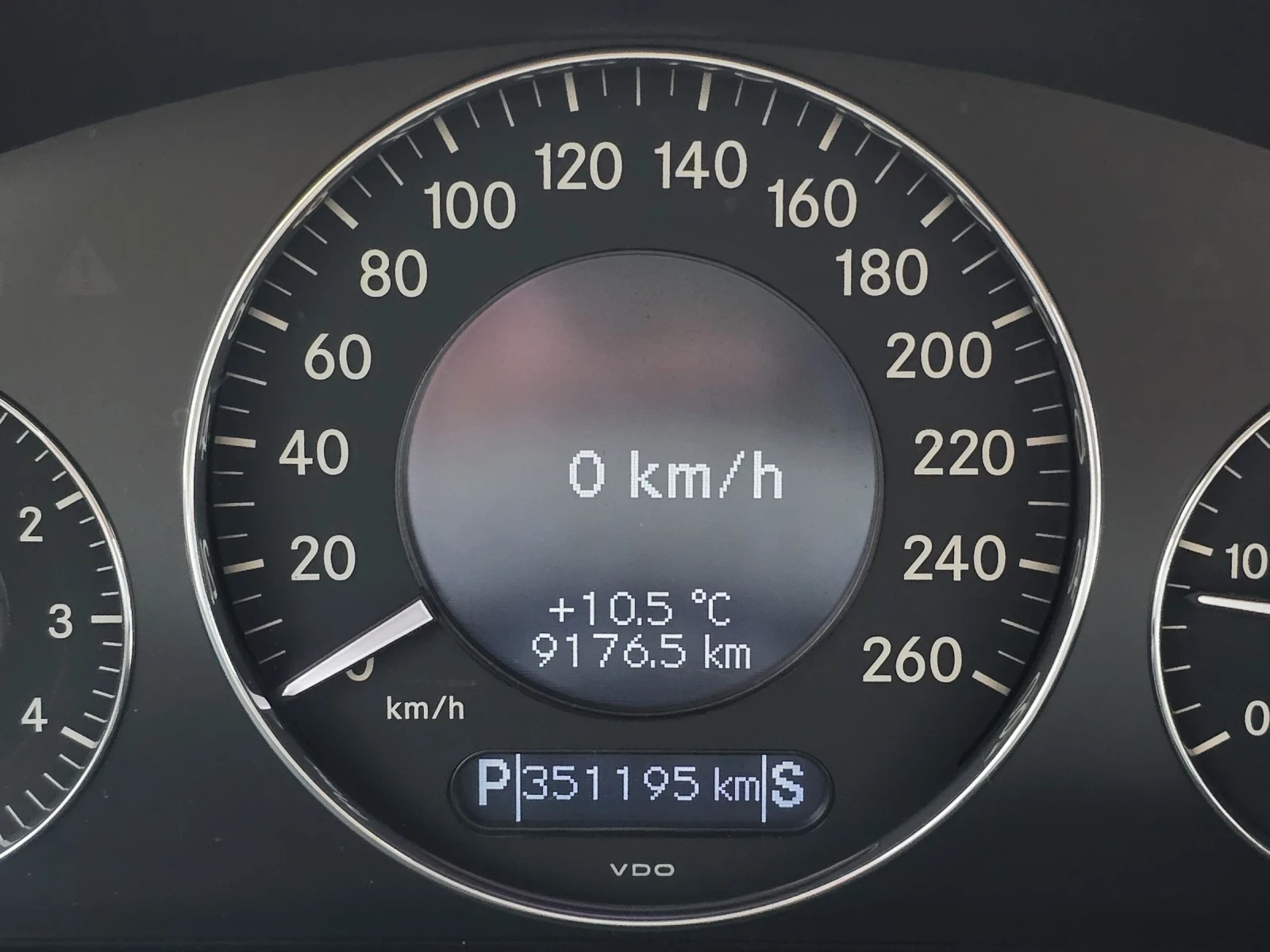 Mercedes-Benz E 280 CDI L6 3.2L Elegance 5G-TRONIC, снимка 11 - Автомобили и джипове - 54183892