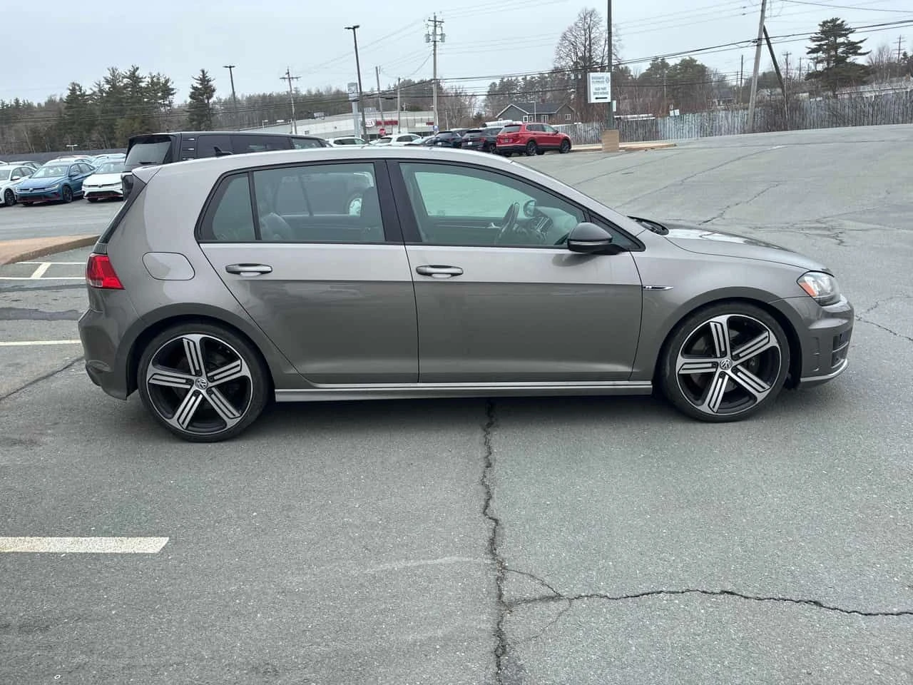 VW Golf R| DSG| ОТ ПРЕДСТАВИТЕЛСТВО НА VOLKSWAGEN| КЛИП| , снимка 4 - Автомобили и джипове - 54419038