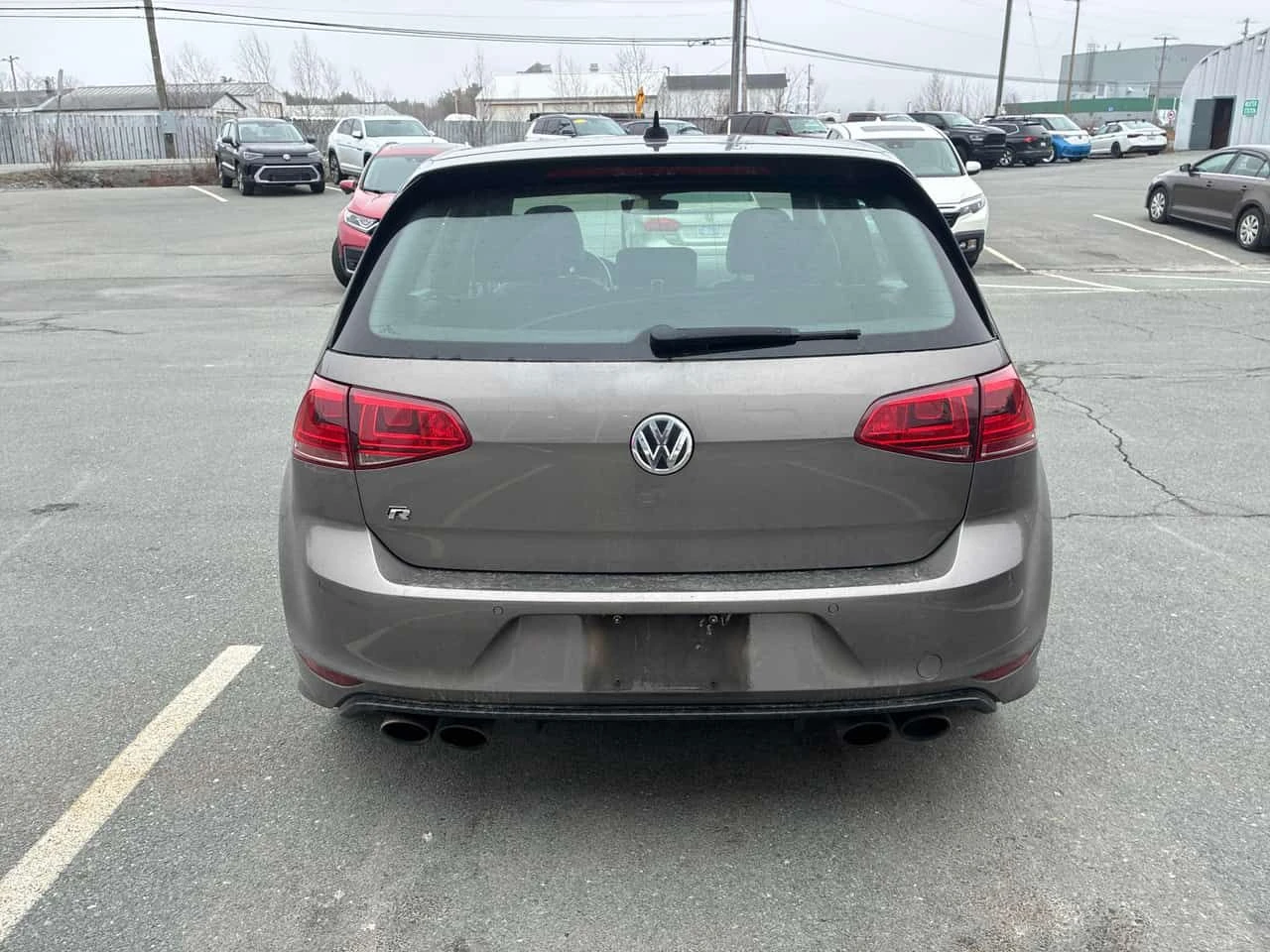 VW Golf R| DSG| ОТ ПРЕДСТАВИТЕЛСТВО НА VOLKSWAGEN| КЛИП| , снимка 5 - Автомобили и джипове - 54419038