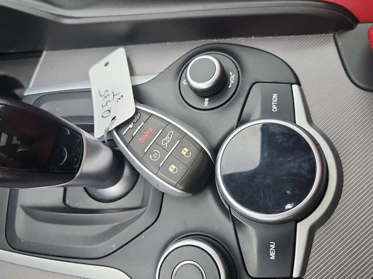 Alfa Romeo Giulia * TI SPORT * ПОДГРЕВ* KEYLESS* , снимка 8 - Автомобили и джипове - 54499778
