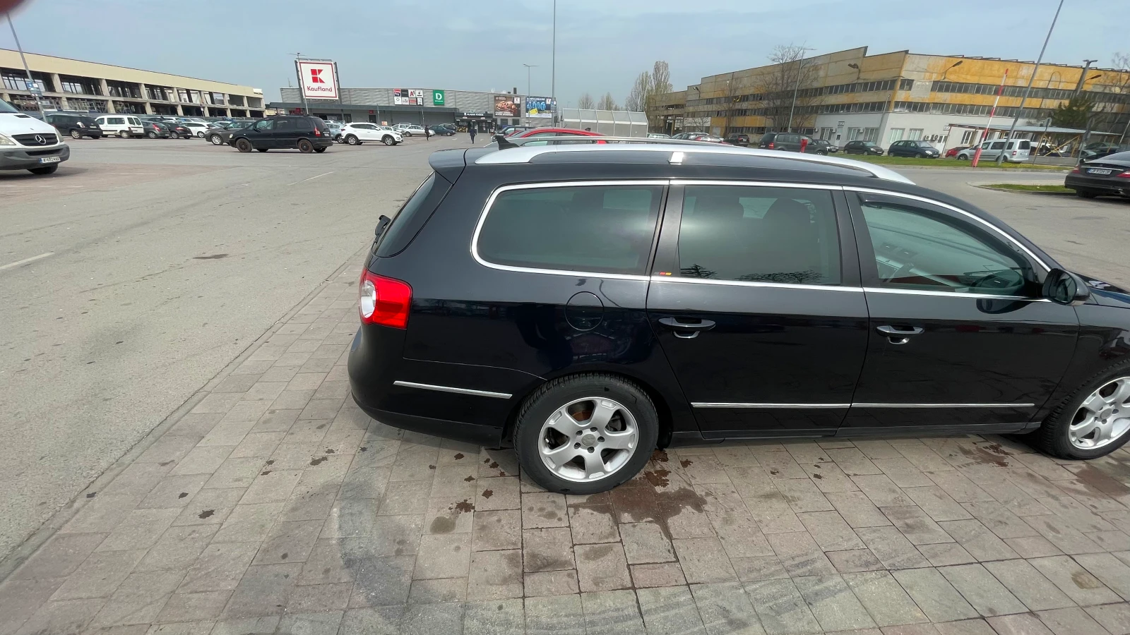VW Passat, снимка 4 - Автомобили и джипове - 54572404