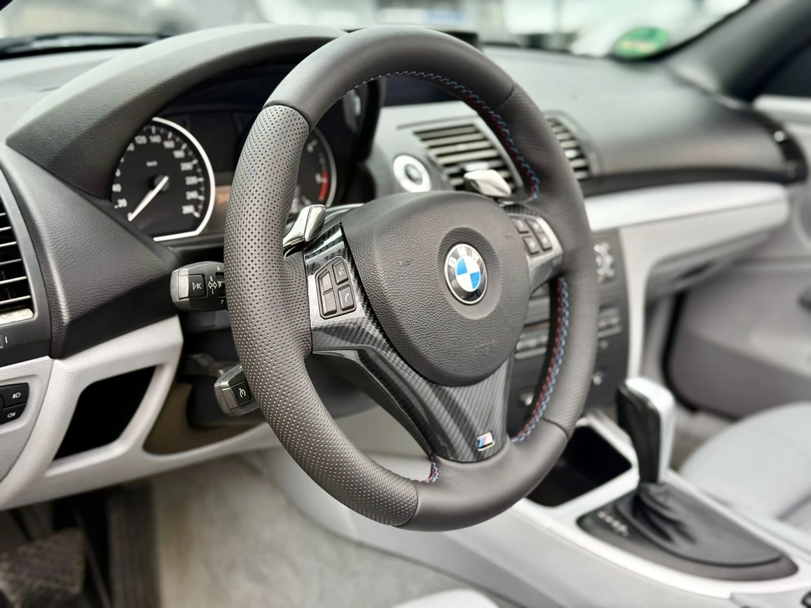 BMW 120 2.0 M-PACK АВТОМАТИК, снимка 10 - Автомобили и джипове - 54909223