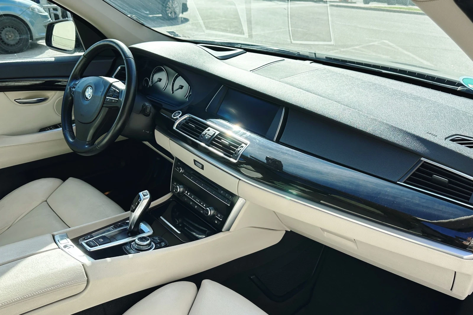 BMW 5 Gran Turismo 530d F07 , снимка 12 - Автомобили и джипове - 55135718