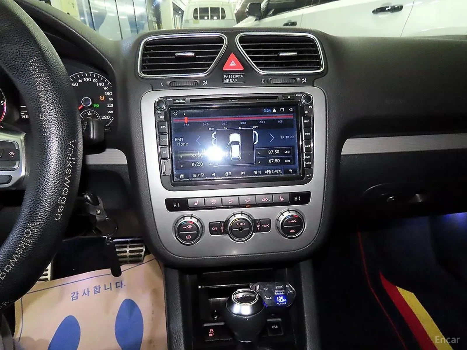 VW Scirocco R-LINE* 169000KM!!!* AVTOMAT* TEXNOTEST* , снимка 13 - Автомобили и джипове - 55196832