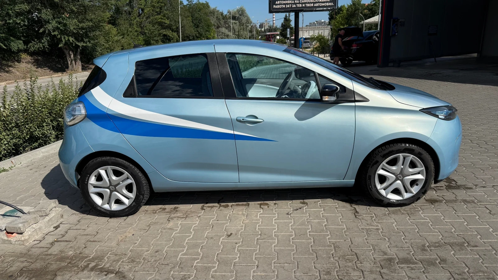 Renault Zoe, снимка 3 - Автомобили и джипове - 55436994