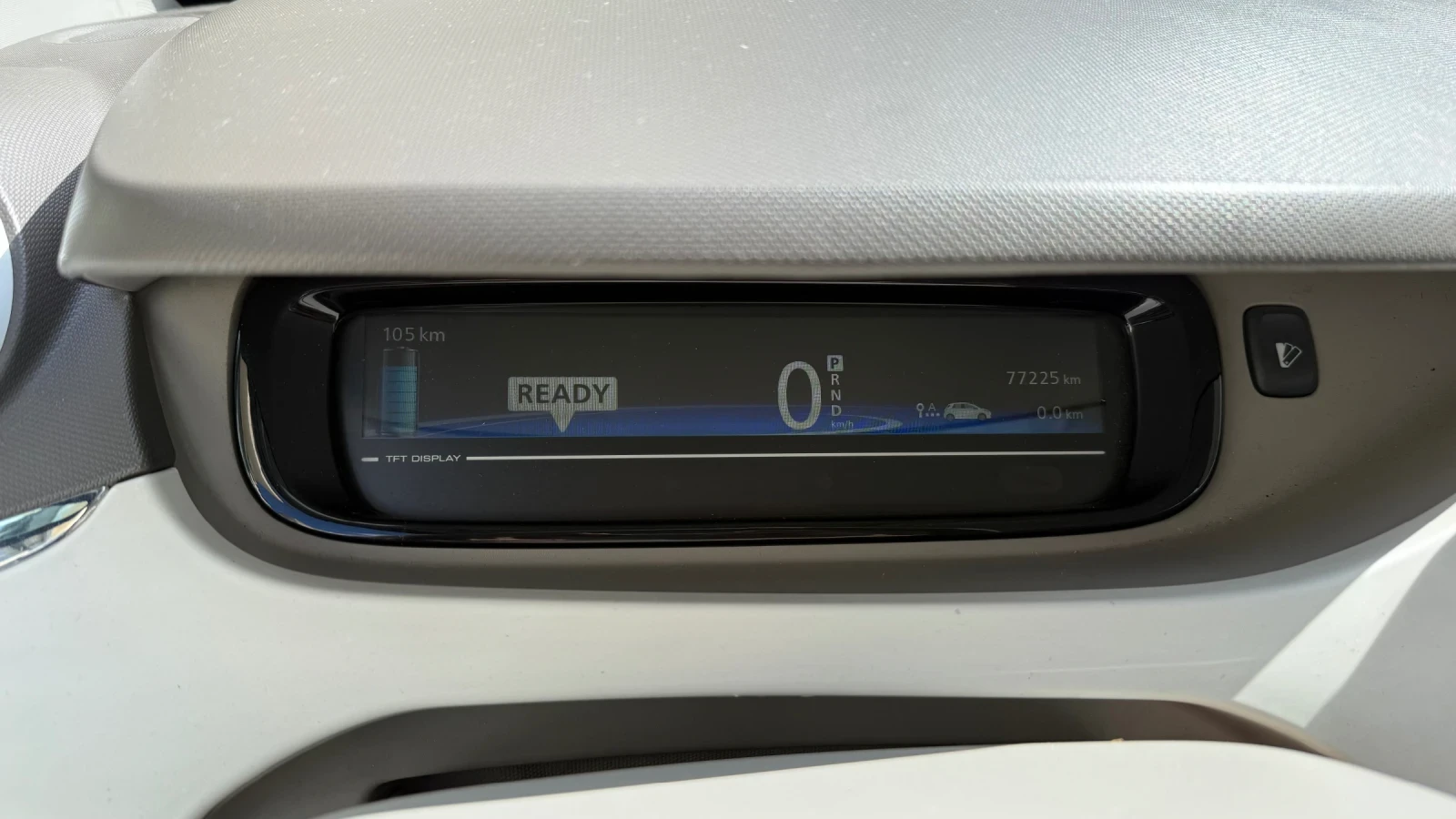 Renault Zoe, снимка 8 - Автомобили и джипове - 55436994