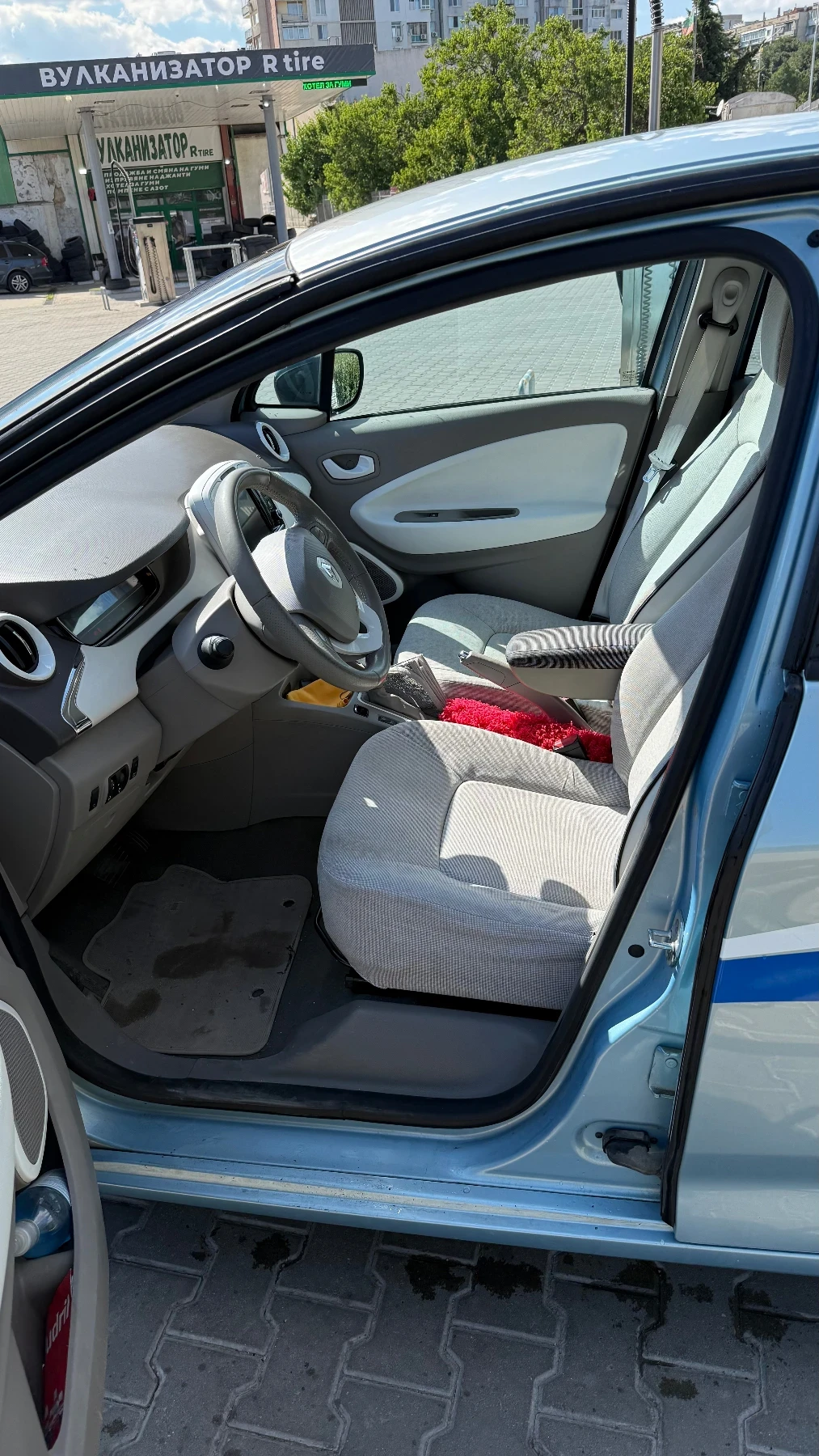 Renault Zoe, снимка 10 - Автомобили и джипове - 55436994