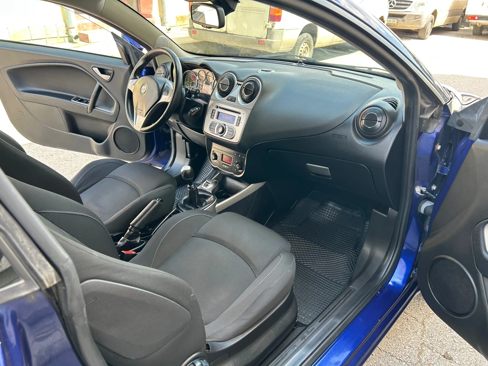 Alfa Romeo MiTo 1.3JTDm КЛИМАТРОНИК, снимка 10 - Автомобили и джипове - 55448510